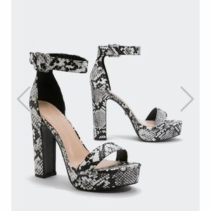 Snakeskin heels!